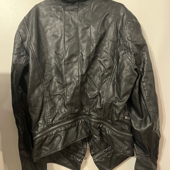 Guess leather jacket - Picture 2 of 5
